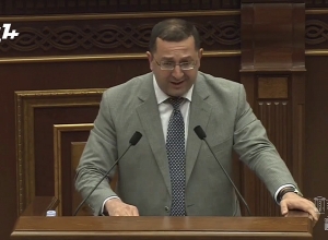 Այս իշխանությունը չի բամփում, դրա համար էլ սկսում են տարբեր կողմերից խոսել. Հ. Հովհաննիսյան