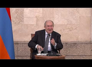 Շատ անհանգիստ եմ․ Նախագահ Արմեն Սարգսյանը հանդիպում է ունեցել մի խումբ գործարարների հետ