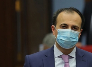 Арсен Торосян уходит в отпуск