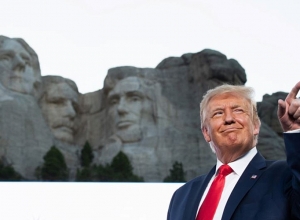 Այսօր դպրոցներում սերմանում են ատելություն` ընդդեմ հայրենիքի. Դոնալդ Թրամփ