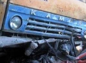 «Камаз» МО перевернулся: 1 военнослужащий погиб, 7 получили ранения