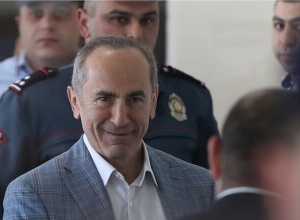 Քոչարյանի եւ մյուսների գործով նիստը հետաձգվեց մինչեւ սեպտեմբերի