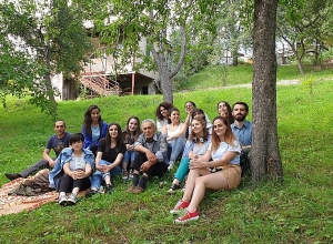 «Կոշիկի ծերը ցեխ չլինելու համար գնամ Երևա՞ն, Կիրովակա՞ն, գնամ, ինչ է թե ասֆա՞լտ է»․ Մաթեւոսյանի եղբորը՝ հյուր