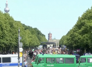 Берлин запрещает демонстрацию против ограничений