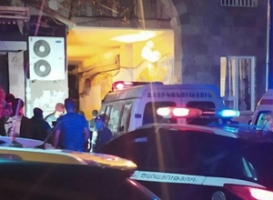 Կրակոցներ Երևանում. կա վիրավոր. դեպքի վայրում հայտնաբերվել է ինքնաշեն պայթուցիկ սարք․ shamshyan.com