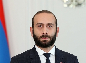 Арарат Мирзоян направил поздравительное послание председателю НС АР Артуру Товмасяну