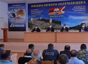 Arayik Harutyunyan visits Askeran regional center