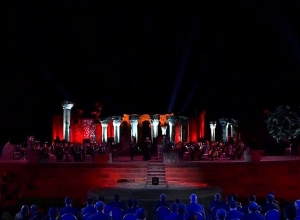 Присуждение премии «Герой нашего времени» в храме «Звартноц»