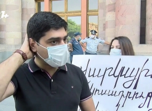 Ոչ վարկային թալանին. ակցիա կառավարության դիմաց. ՈՒՂԻՂ