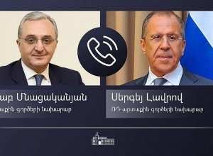 Состоялся телефонный разговор между Зограбом Мнацаканяном и Сергеем Лавровым