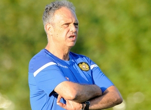 Խոակին Կապառոսը հրապարակել է Հայաստանի հավաքականի կազմը. Հենրիխ Մխիթարյանը հրավիրված է