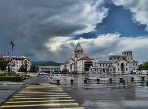 Мартуни и Степанакерт подвергаются обстрелу