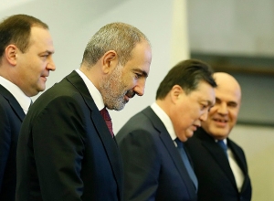PM attends opening session of EAEU Intergovernmental Council meeting
