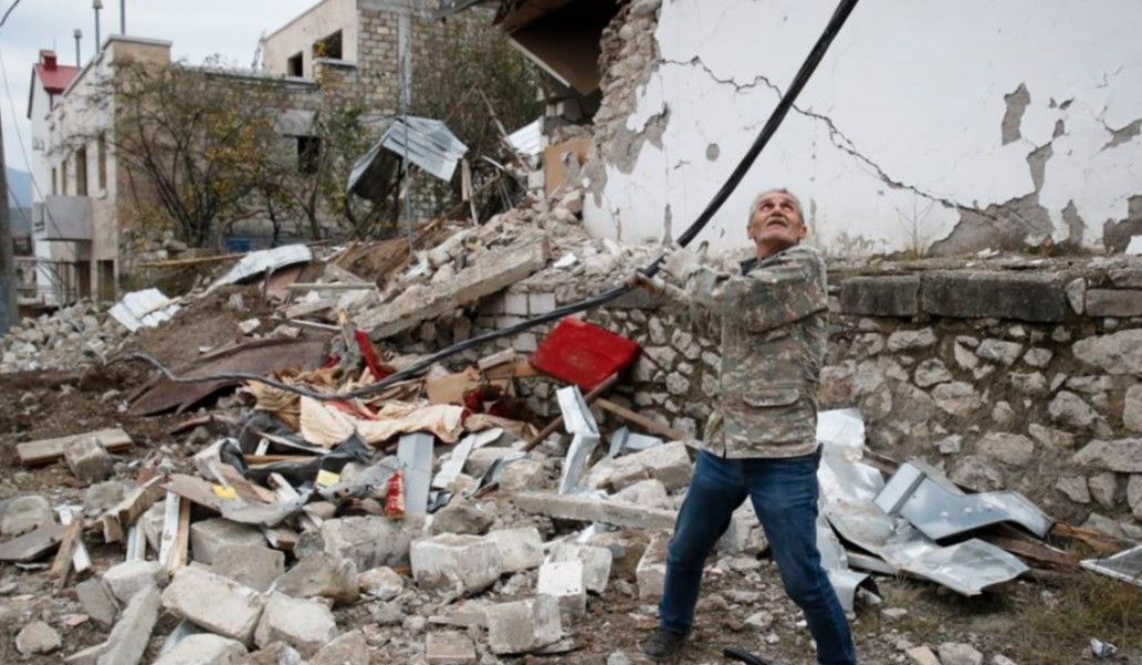 C5E5C85C-A07D-4CCC-AEFC-A33D19D28EE7_cx0_cy8_cw0_w1023_r1_s