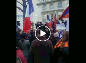Армянская община Франции провела многолюдный митинг с требованием признать независимость Арцаха