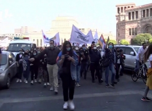 Rally to UN Office - video