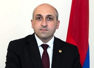 Կամավորագրվում եմ Հայրենիքիս պաշտպանության սուրբ գործին․ Լոռու մարզպետ