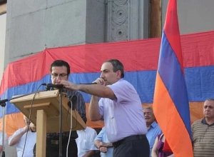 Լևոն Տեր-Պետրոսյանի՝ 1996-ին հայտնած մոտեցումները ճի՞շտ էին, և ինչո՞ւ Նիկոլ Փաշինյանը չգնաց այդ ճանապարհով․ Aravot.am