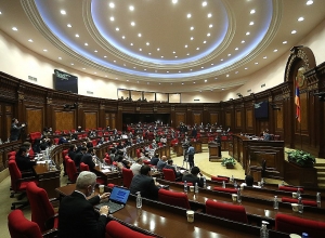 Политическая система в Армении как была больной, так больной и осталась: Эдмон Марукян