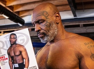 54-ամյա Մայք Թայսոնը պատմել է, թե ինչպես է մենամարտից առաջ 45 կգ քաշ գցել