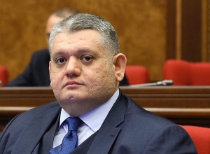 Гор Геворкян выходит из парламентской фракции “Мой шаг”