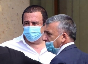 Գագիկ Ծառուկյանն ԱԱԾ-ում է. ՈՒՂԻՂ