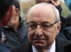 Նիկոլ Փաշինյանը թող հեռանա կամավոր, թե չէ կգնա զոռով․ Վազգեն Մանուկյան