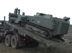 Разминирование территорий в районе аэропорта Степанакерта