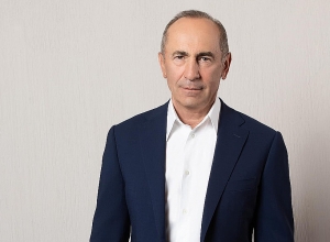 Роберт Кочарян отбыл в Москву с трехдневным частным визитом