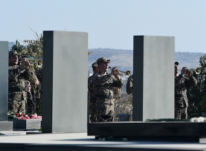 Եռաբլուրում երեք շիրիմ ավելացավ