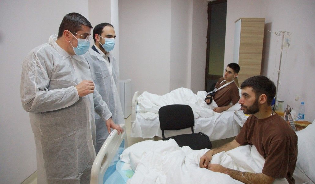 211220AytsHayreniqVeradardzZintsar (1)