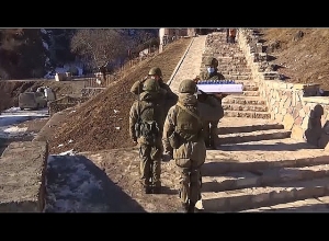 Подготовка к Новому году на наблюдательных постах миротворческих сил РФ в Нагорном Карабахе