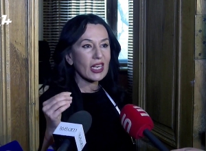 Այստեղ տեղի ունեցավ սահմանադրական հանցագործություն. Նաիրա Զոհրաբյանը՝ հանձնաժողովի նախագահի պաշտոնից իրեն զրկելու մասին