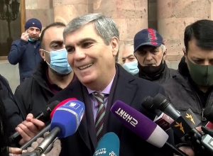 Азербайджан пока горячий и не чувствует, что уступил не только России, но и Турции: Арам Саркисян