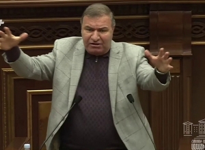 Что происходит на автомобильной дороге Горис-Капан? Мелкумян