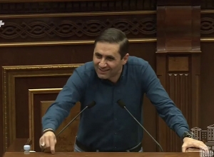 Вы мстите, да? Те, кто вселяет ненависть в сюникцев, ответит за это: Арман Абовян