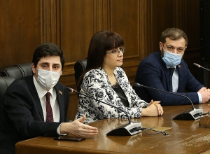 Խնդիրը չեն լուծելու առանձին անձինք՝ առանձին սենյակներում պայմանավորվածությունների միջոցով․իշխանական պատգամավորները՝ արտահերթ ընտրությունների մասին