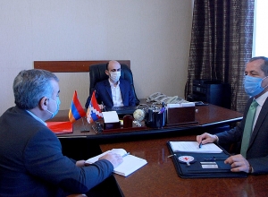 Артак Бегларян обсудил с руководителем миссии Красного Креста в Арцахе ряд гуманитарных программ
