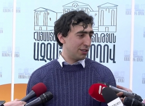 В одиночку я могу сделать больше, чем в составе правительства: Смбат Гогян