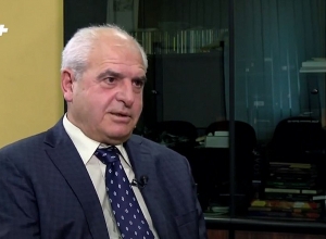 Объединения Сержа Саркисяна и Роберта Кочаряна не будет, у С.Саркисяна свои интересы: Азат Аршакян