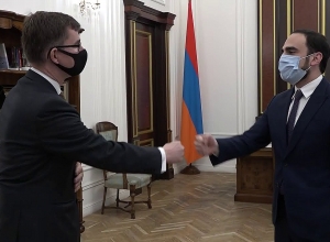 Тигран Авинян принял посла Нидерландов в РА