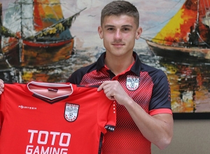 Երևանի «Արարատը» նոր ֆուտբոլիստ է ձեռք բերել