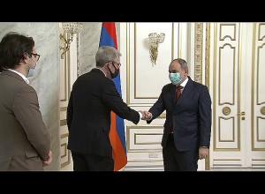 Никол Пашинян принял Чрезвычайного и Полномочного посла Швеции в Армении Патрика Свенссона