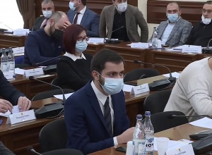 Бывший помощник Никола Пашиняна избран секретарём фракции совета старейшин Мой шаг