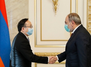 Премьер-министр обсудил с послом Китая перспективы развития сотрудничества