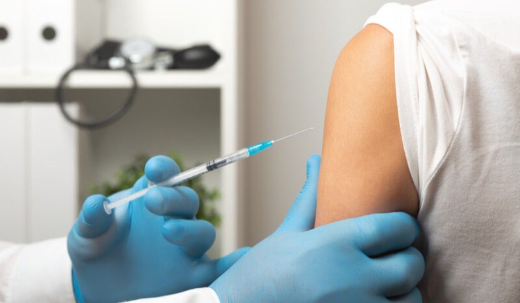 Flu-vaccination_©-Arturs-Budkevics-_-Dreamstime.com_