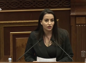 «У меня есть опасение, что в НС поступит проект, согласно которому вы разрешите прерывать беременность 14-летним девочкам»