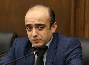 Տարոն Սիմոնյանը չի մասնակցի արտահերթ խորհրդարանական ընտրություններին