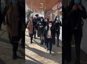 Учителя, ученики абовянской школы № 1 и их родители проводят информационное шествие