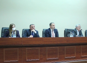 Ադամանդագործական և ոսկեգործական ընկերությունների ներկայացուցիչների հետ քննարկվել են մաքսատուրքերին առնչվող հարցեր